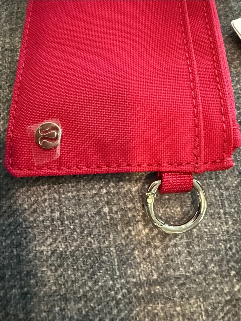 lululemon Travel Easy Cherry Lychee Clippable Card Case